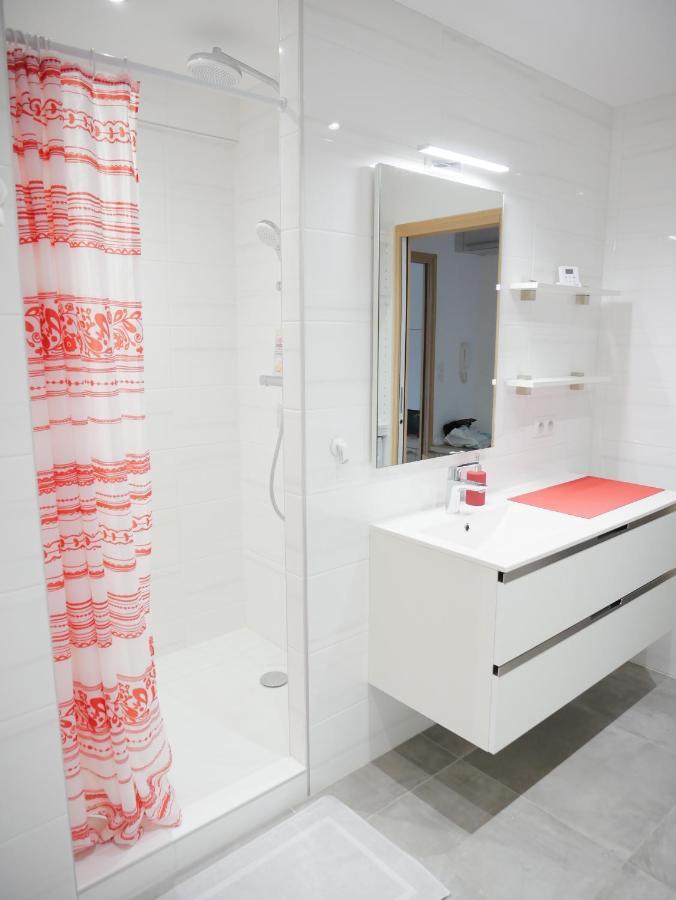 Superbe Appartement En Centre Ville Avec Terrasse Thonon-les-Bains Eksteriør billede