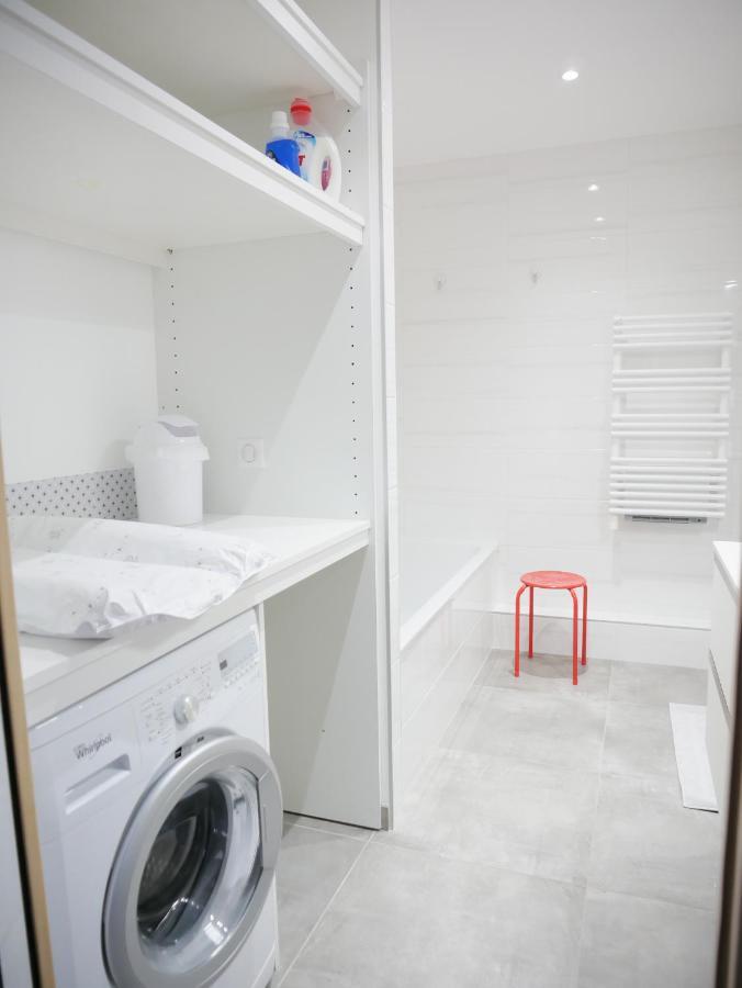 Superbe Appartement En Centre Ville Avec Terrasse Thonon-les-Bains Eksteriør billede